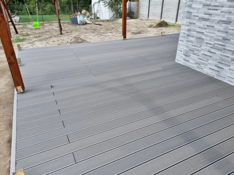 WPC teraszburkolat WOW™ Fine Grey Dunavarsány (1)