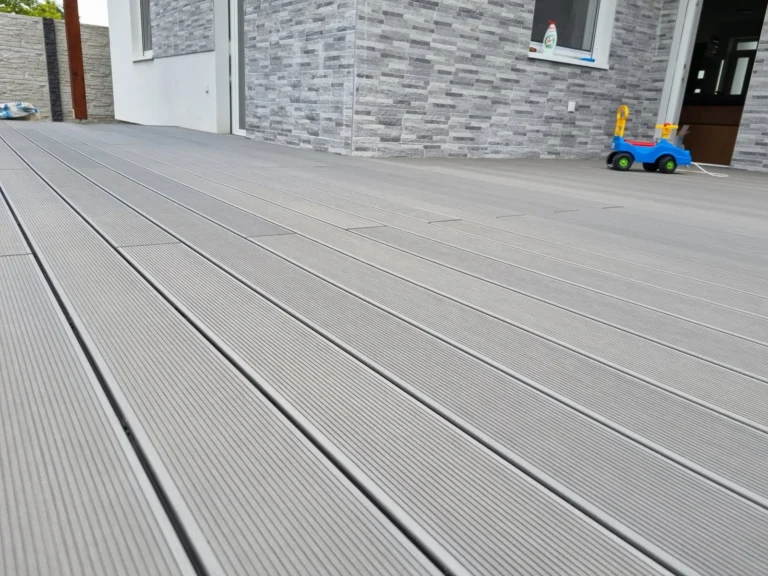 WPC teraszburkolat WOW™ Fine Grey Dunavarsány (10)